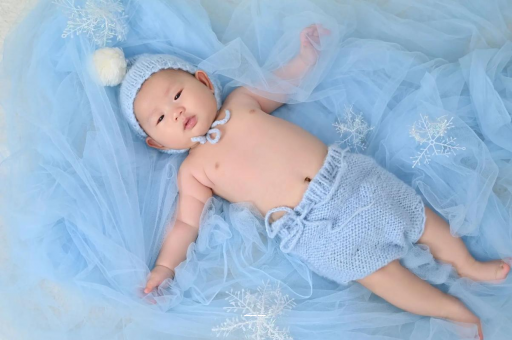 保亭孕妇三个月肚子多大